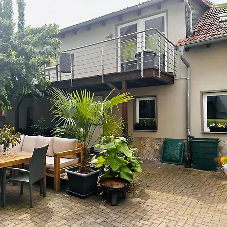 Idyllisches Haus Ferienwohnung In Jena Direkt An Der Saale Exterior photo